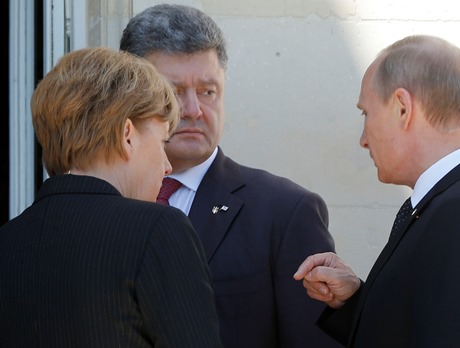 Putin, Merkel and Poroshenko conversed in France ~~