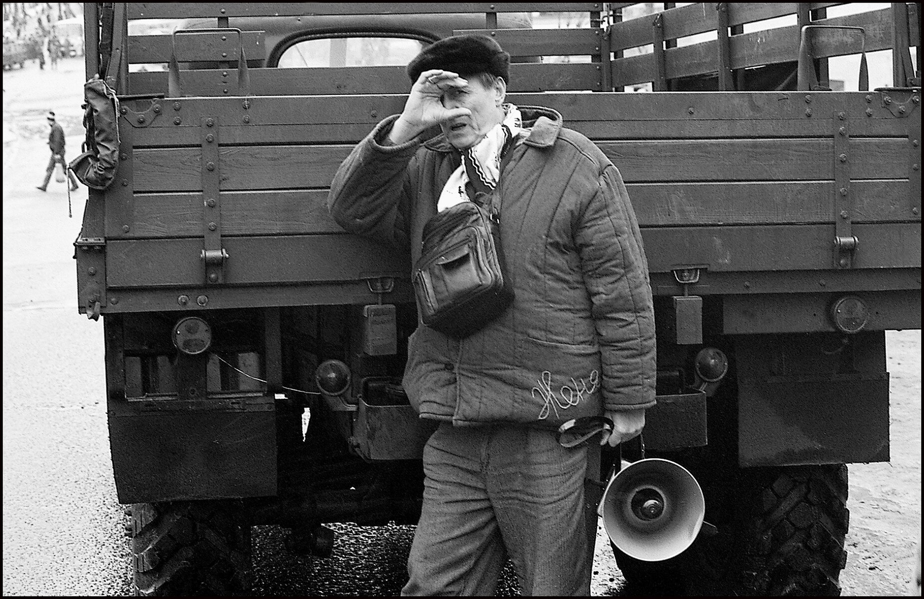 <p>Евгений Евтушенко во время съемок своего фильма &laquo;Похороны Сталина&raquo;&nbsp;11 ноября 1990 года.</p>