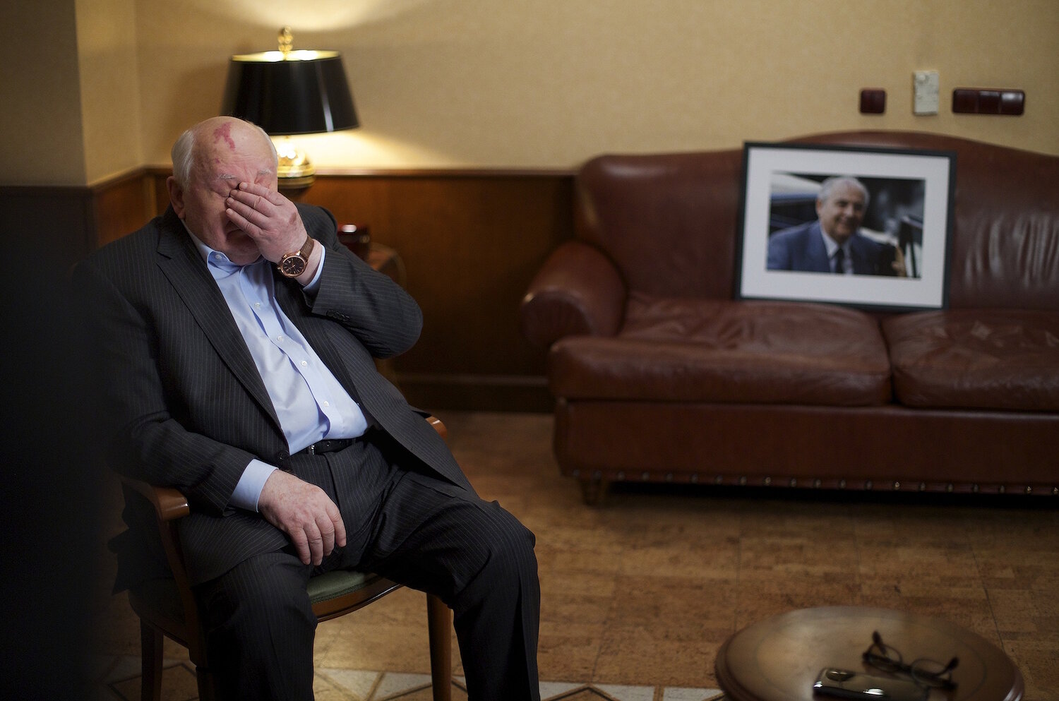 <p>9 декабря.&nbsp;Москва, Россия.&nbsp;Михаил Горбачев дает интервью Associated Press.</p>
