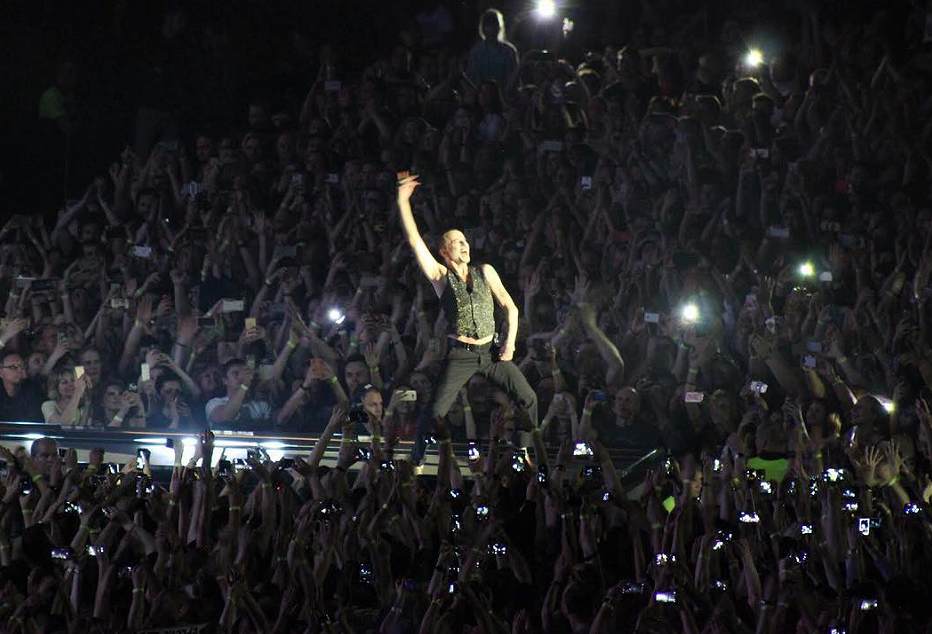 <p>4ush: Thank you so much, amazing and crazy @depechemode.</p>