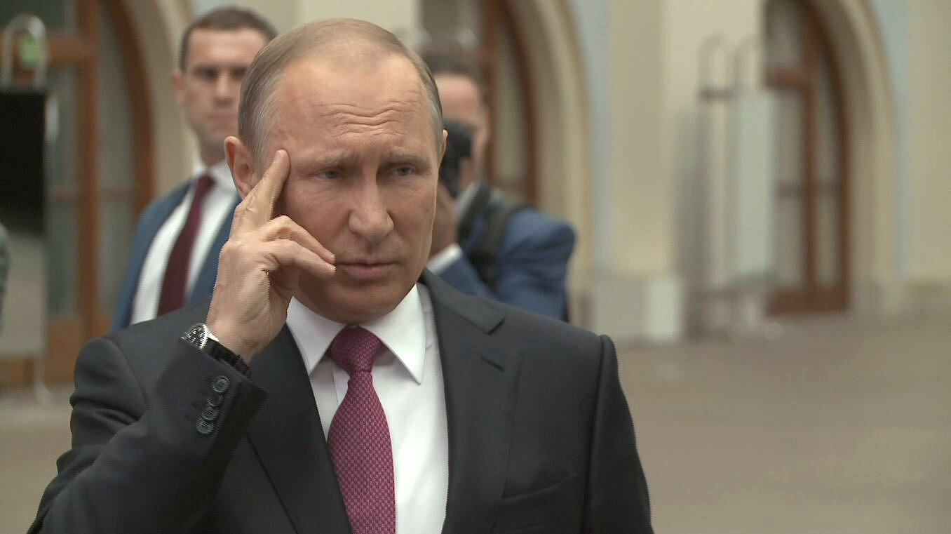 Путин разъяснил свои слова про «дураков» в деле Серебренникова