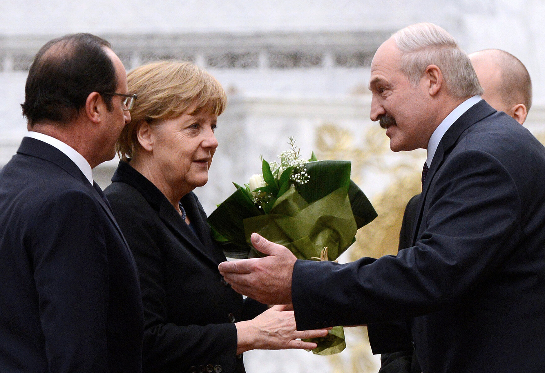 <p>Лукашенко с Ангелой Меркель и Франсуа Олландом, 11 февраля 2015 года</p>