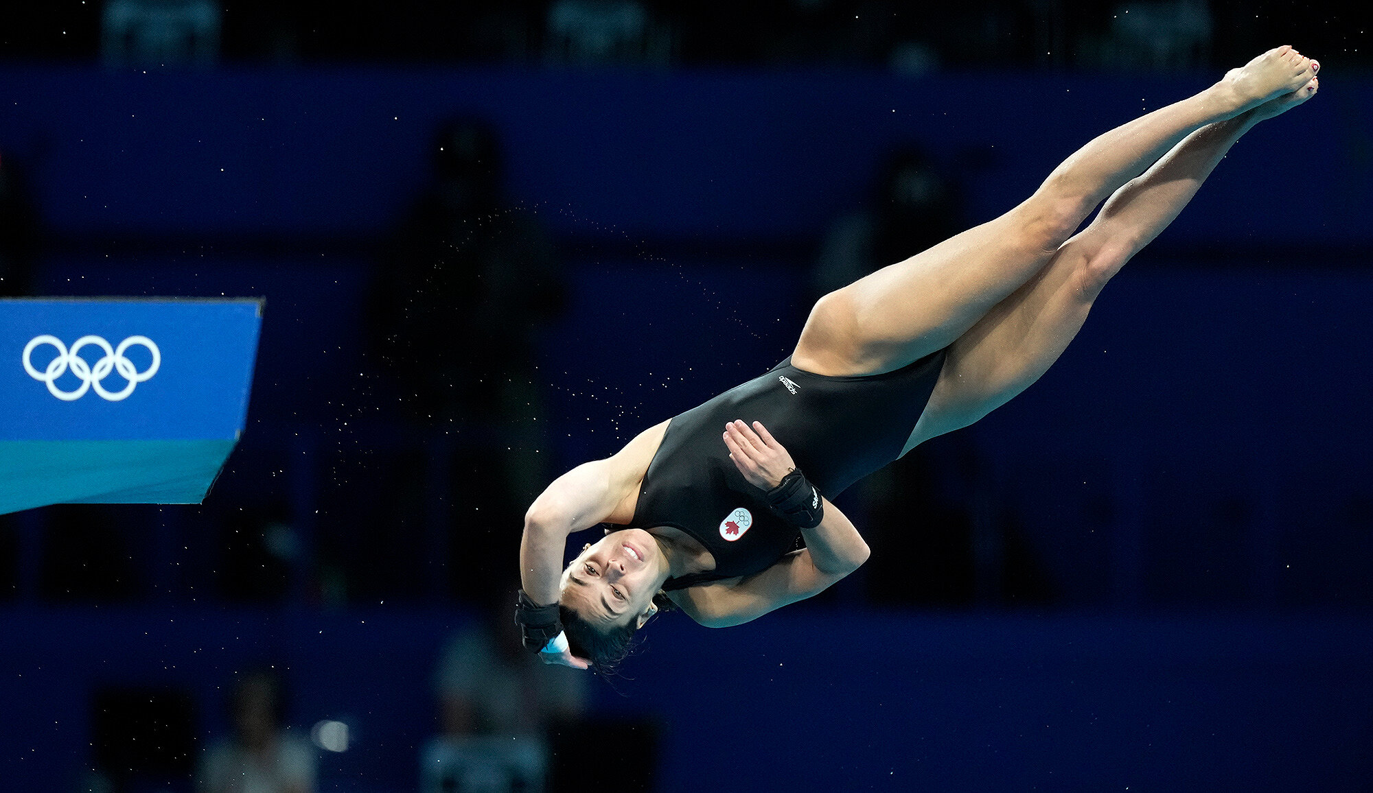 <p>Меган Банфето из Канады участвует в полуфинале по прыжкам в воду с трамплина на 10 метров, 5 августа 2021 года</p>