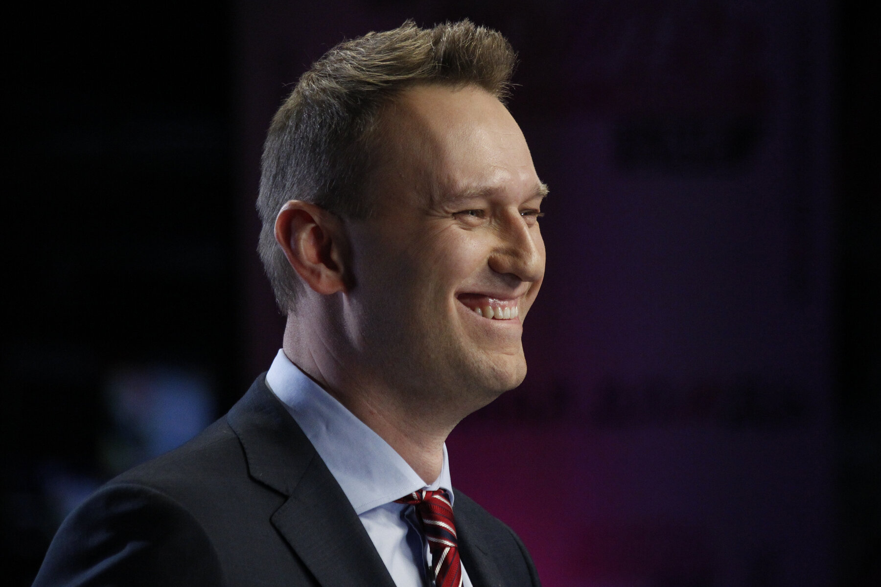<p>Навальный: &laquo;Вы лично мне симпатичны, я в каком-то смысле даже поклонник вашего творчества&raquo;</p>