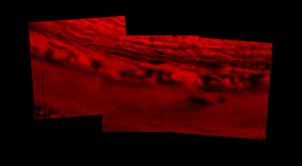 <p>Монтаж снимков, сделанных на основе данных, полученных с помощью визуального и инфракрасного картографического спектрометра Cassini</p>