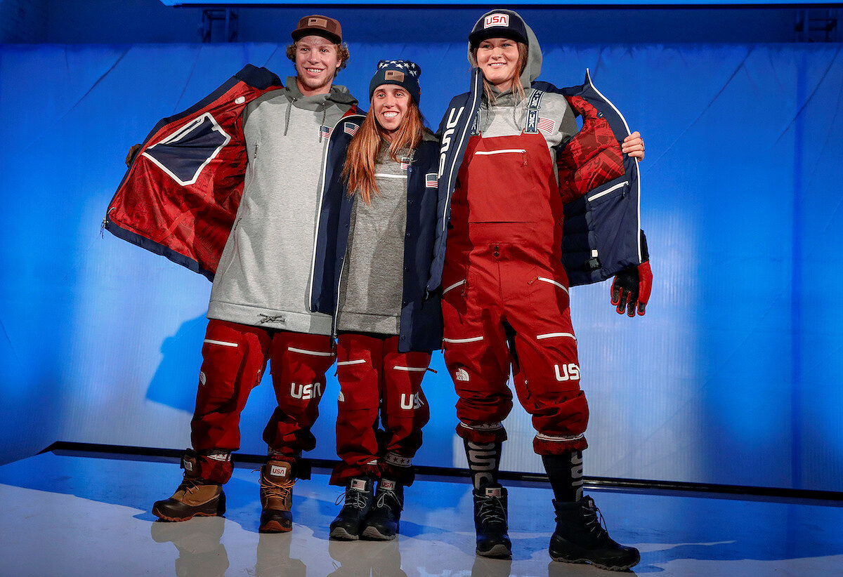 <p>Команду США по лыжному фристайлу оденет North Face. Американские сноубордисты будут выступать в форме от Burton</p>