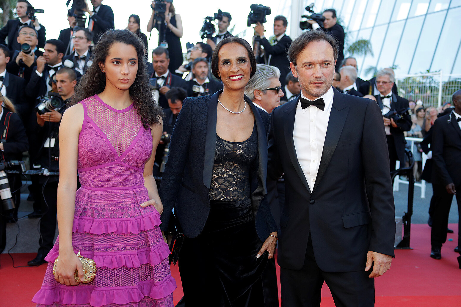 <p>Актер Венсан Перес с супругой Карин Силла и дочерью</p>

<p>&nbsp;</p>