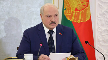 «Лукашенко будет тянуть до последнего»: политолог объяснила, почему Беларусь не поддержал признание ДНР и ЛНР