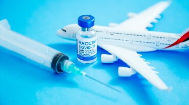 Куда россияне отправятся за западной вакциной от коронавируса после слов Голиковой